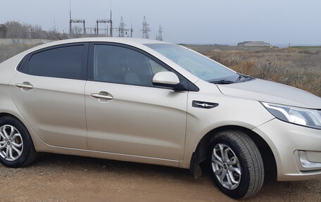 KIA Rio III рестайлинг, 2012 год, 585 000 рублей, 2 фотография