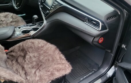 Toyota Camry, 2020 год, 2 500 000 рублей, 9 фотография