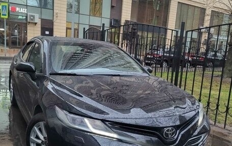 Toyota Camry, 2020 год, 2 500 000 рублей, 3 фотография