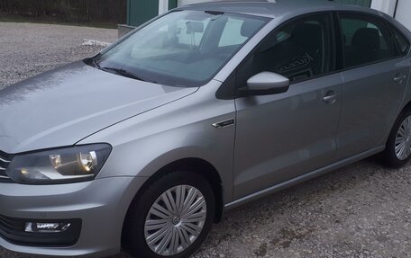 Volkswagen Polo VI (EU Market), 2018 год, 1 100 000 рублей, 1 фотография