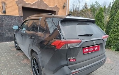 Toyota RAV4, 2021 год, 3 650 000 рублей, 1 фотография