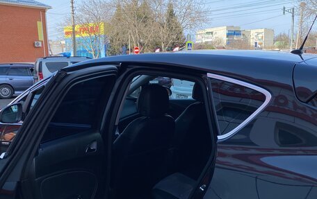 Opel Astra J, 2010 год, 650 000 рублей, 11 фотография