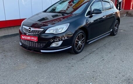 Opel Astra J, 2010 год, 650 000 рублей, 3 фотография