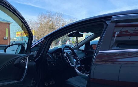 Opel Astra J, 2010 год, 650 000 рублей, 13 фотография