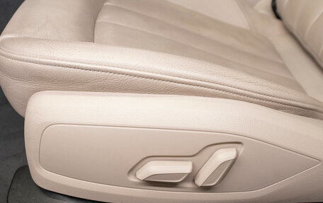 Audi A4, 2017 год, 2 560 000 рублей, 14 фотография