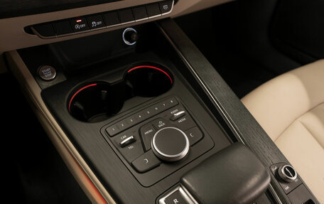 Audi A4, 2017 год, 2 560 000 рублей, 16 фотография