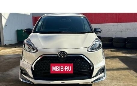 Toyota Sienta II, 2020 год, 1 080 001 рублей, 2 фотография