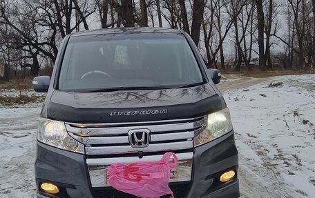 Honda Stepwgn IV, 2012 год, 1 700 000 рублей, 1 фотография