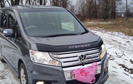 Honda Stepwgn IV, 2012 год, 1 700 000 рублей, 2 фотография