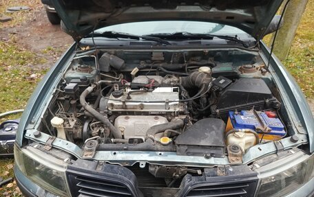 Mitsubishi Carisma I, 2002 год, 310 000 рублей, 8 фотография