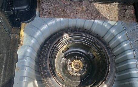 Mitsubishi Colt VI рестайлинг, 2004 год, 380 000 рублей, 13 фотография