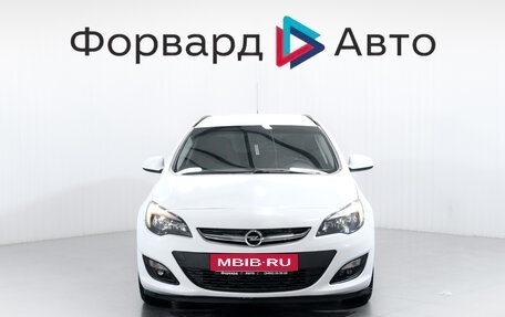 Opel Astra J, 2014 год, 799 900 рублей, 2 фотография