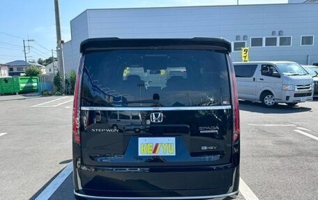 Honda Stepwgn, 2022 год, 2 070 000 рублей, 11 фотография
