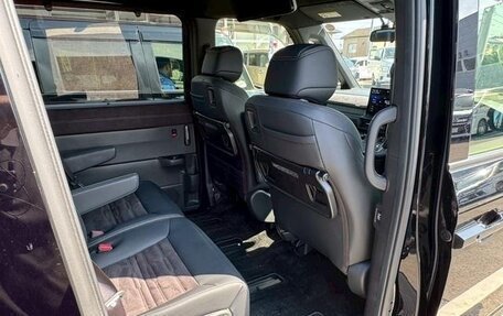 Honda Stepwgn, 2022 год, 2 070 000 рублей, 16 фотография