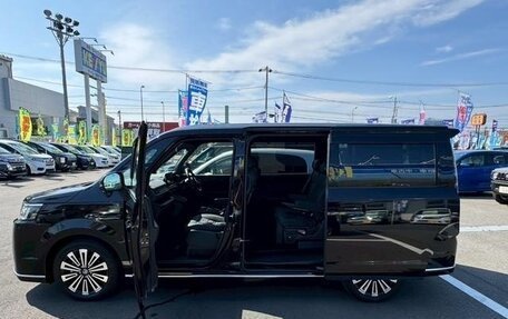 Honda Stepwgn, 2022 год, 2 070 000 рублей, 20 фотография