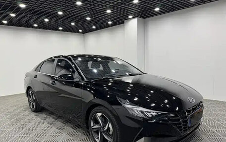 Hyundai Elantra, 2021 год, 1 980 000 рублей, 2 фотография