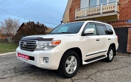 Toyota Land Cruiser 200, 2014 год, 4 700 000 рублей, 2 фотография