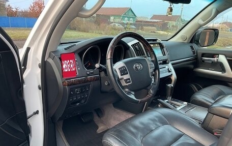 Toyota Land Cruiser 200, 2014 год, 4 700 000 рублей, 10 фотография