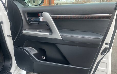 Toyota Land Cruiser 200, 2014 год, 4 700 000 рублей, 16 фотография