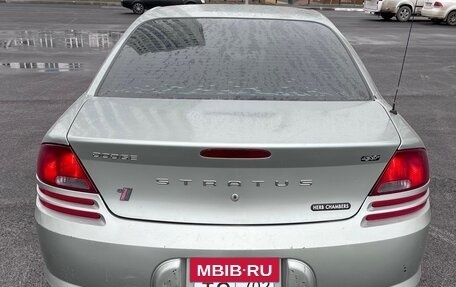 Dodge Stratus II, 2005 год, 210 000 рублей, 3 фотография