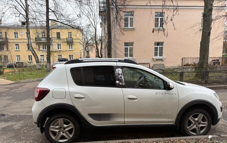 Renault Sandero II рестайлинг, 2018 год, 1 000 000 рублей, 2 фотография