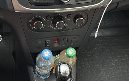 Renault Sandero II рестайлинг, 2018 год, 1 000 000 рублей, 6 фотография