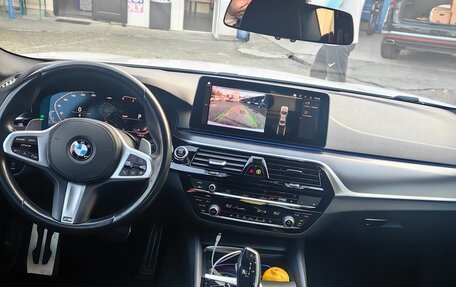 BMW 5 серия, 2022 год, 6 450 000 рублей, 13 фотография