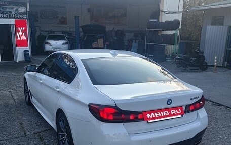 BMW 5 серия, 2022 год, 6 450 000 рублей, 4 фотография