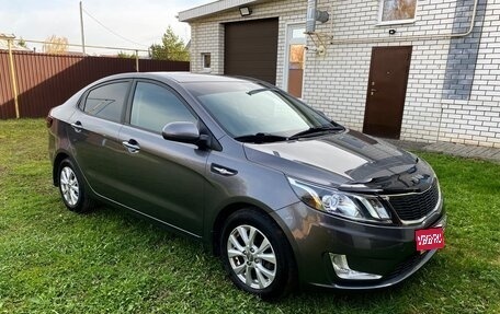 KIA Rio III рестайлинг, 2013 год, 735 000 рублей, 1 фотография