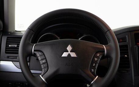 Mitsubishi Pajero IV, 2013 год, 1 949 097 рублей, 12 фотография