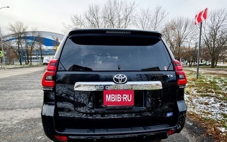 Toyota Land Cruiser Prado 150 рестайлинг 2, 2022 год, 4 550 000 рублей, 4 фотография