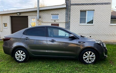 KIA Rio III рестайлинг, 2013 год, 735 000 рублей, 2 фотография