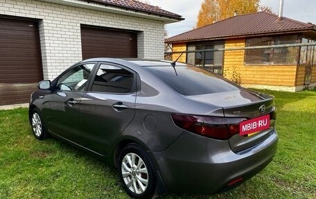 KIA Rio III рестайлинг, 2013 год, 735 000 рублей, 5 фотография