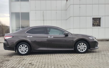 Toyota Camry, 2018 год, 2 950 000 рублей, 4 фотография