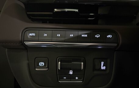 Cadillac Escalade V, 2022 год, 10 899 999 рублей, 7 фотография