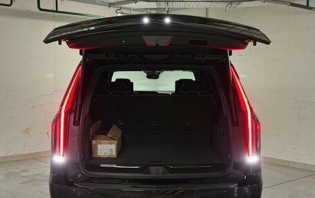 Cadillac Escalade V, 2022 год, 10 899 999 рублей, 16 фотография