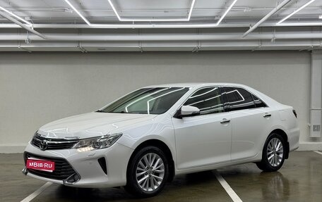 Toyota Camry, 2015 год, 2 100 000 рублей, 1 фотография