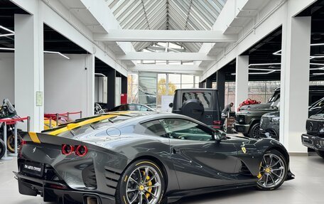 Ferrari 812, 2022 год, 200 000 000 рублей, 6 фотография