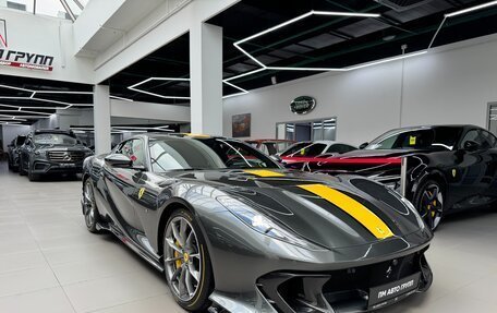 Ferrari 812, 2022 год, 200 000 000 рублей, 17 фотография