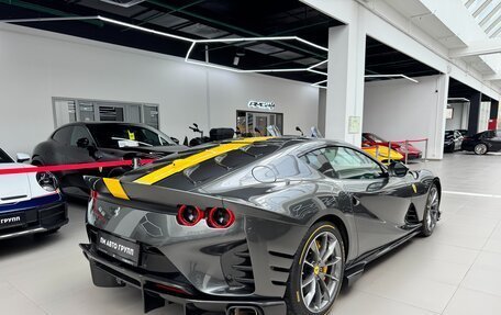 Ferrari 812, 2022 год, 200 000 000 рублей, 18 фотография