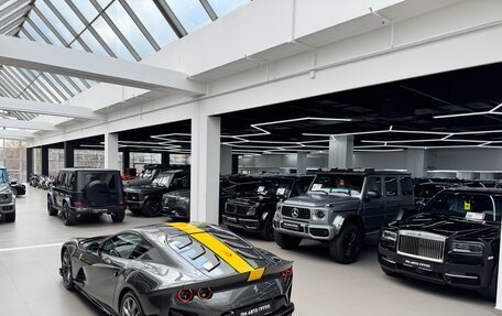 Ferrari 812, 2022 год, 200 000 000 рублей, 39 фотография