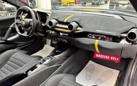 Ferrari 812, 2022 год, 200 000 000 рублей, 33 фотография