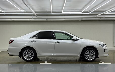 Toyota Camry, 2015 год, 2 100 000 рублей, 12 фотография