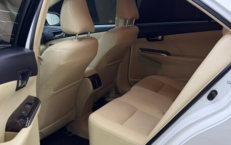 Toyota Camry, 2015 год, 2 100 000 рублей, 34 фотография