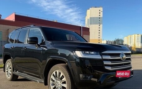 Toyota Land Cruiser, 2024 год, 13 900 000 рублей, 4 фотография