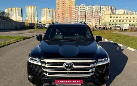 Toyota Land Cruiser, 2024 год, 13 900 000 рублей, 2 фотография