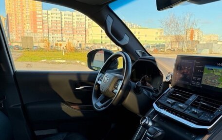 Toyota Land Cruiser, 2024 год, 13 900 000 рублей, 14 фотография