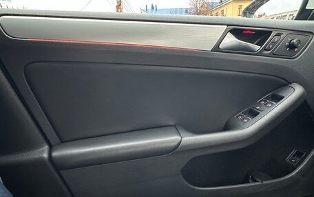 Volkswagen Jetta VI, 2016 год, 1 400 000 рублей, 14 фотография