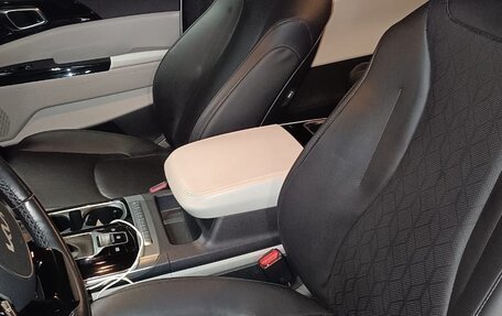 KIA Carnival, 2022 год, 4 000 000 рублей, 9 фотография