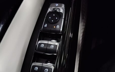 KIA Carnival, 2022 год, 4 000 000 рублей, 18 фотография